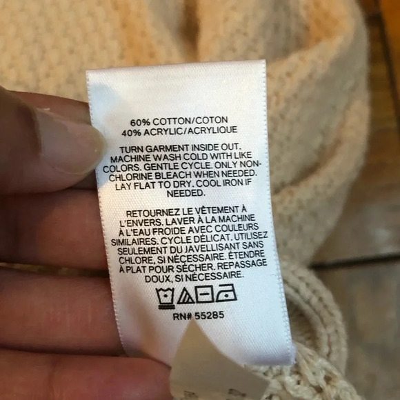 Knit Oversized Sweater Express size Small - Picture 8 of 17